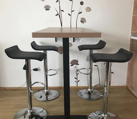 Felix 兹拉蒂博尔